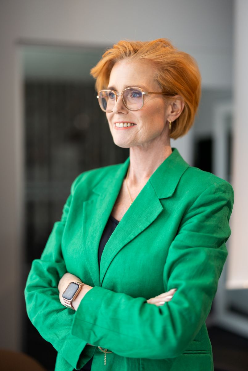 Pernilla PS Bra Balans stående Pernilla Personlig Mental Tränare på PS Bra Balans.